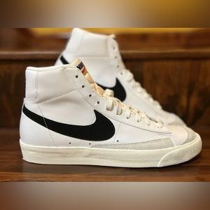 Nike Blazer Mid '77 Vintage Mens Size 11 White Black BQ6806-100